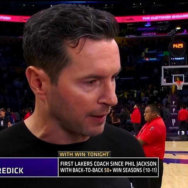 狂输43分！湖人遭暴揍，东契奇伤退里夫斯背伤，雷迪克赛后发声