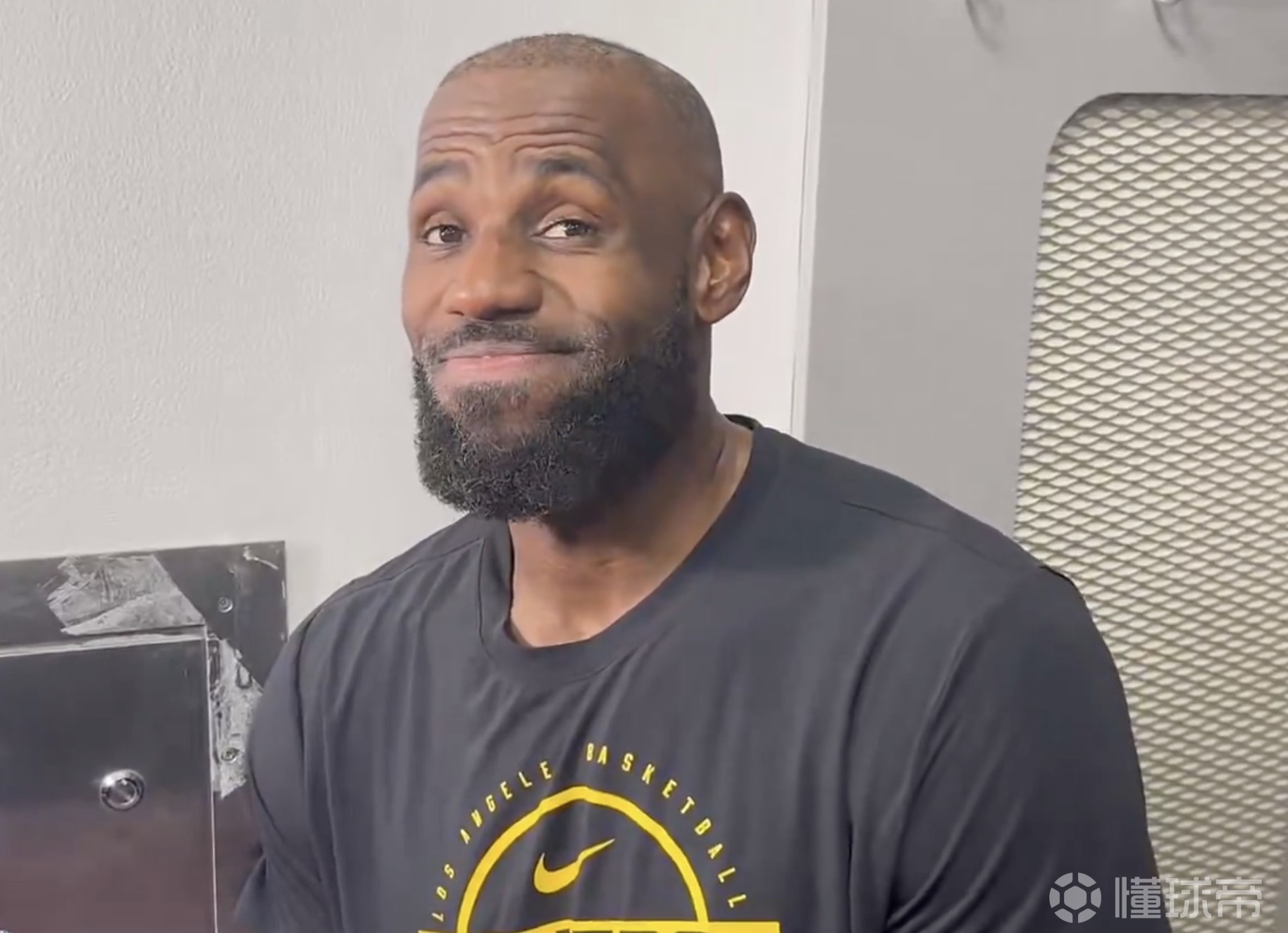 詹姆斯：东契奇受伤的消息当头一棒，击中我心脏、胸口和大脑