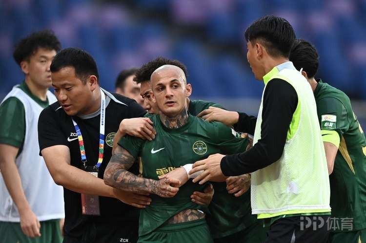 北青：米特里策赛后不久向全队表达歉意 恐难逃停赛及罚款的追罚