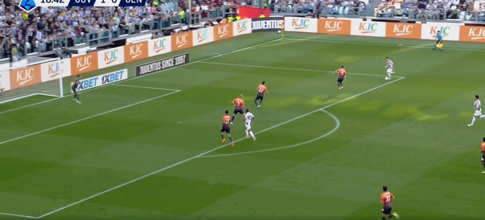 第17分钟，麦肯尼中路包抄推射破门！尤文2-0