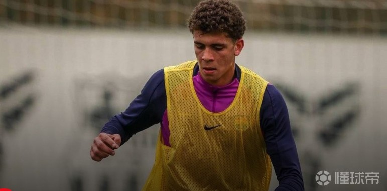 每体：巴萨小将哈姆扎肌肉受轻伤，将伤缺10天左右