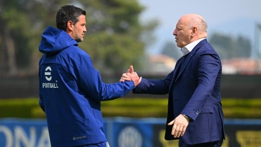 米体：国米高层集体现身训练场，安抚失意国脚力保联赛争冠