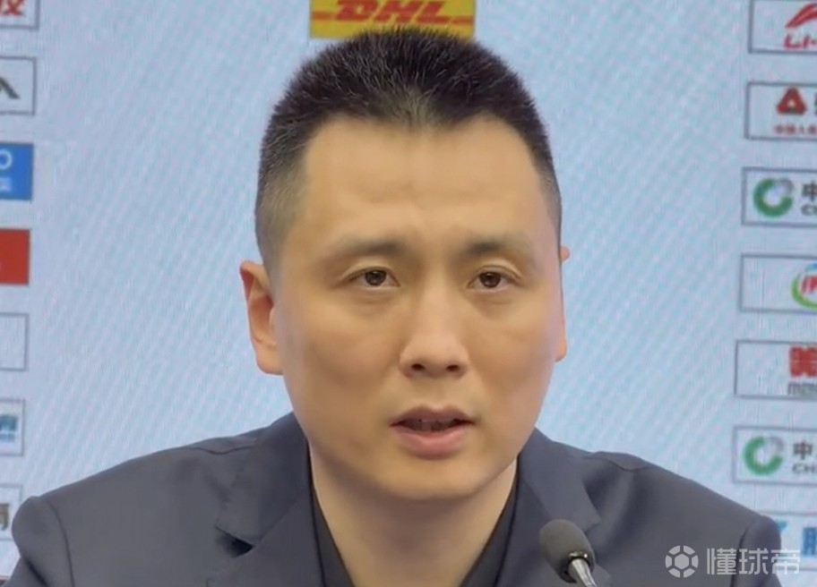 卢伟：大家的拼劲值得鼓励，希望能健康地打完剩余的所有比赛