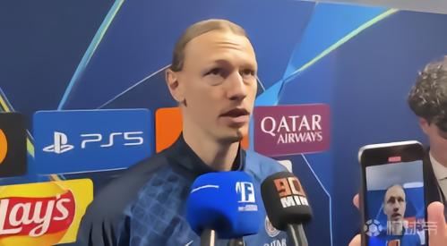 萨福诺夫：今天我最开心，我们零封了对手也没给对手多少机会