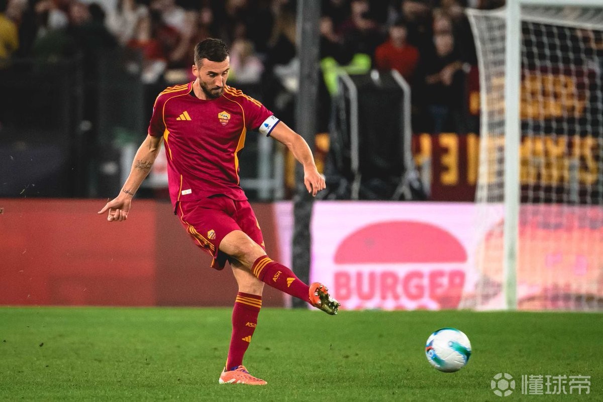 米体：詹卢卡-曼奇尼和克里斯坦特的续约工作已停滞