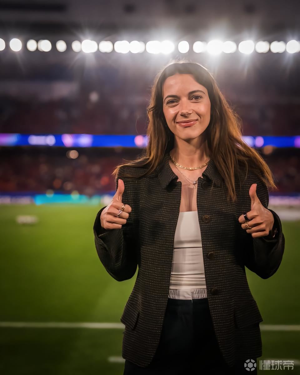 助威男足，邦马蒂到诺坎普现场观看巴萨与马竞的首回合比赛