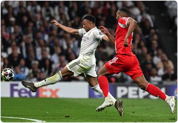 04月08日 欧冠1/4决赛首回合 皇家马德里vs拜仁慕尼黑 全场录像回放